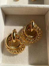 Load image into Gallery viewer, Mother Of The Bride Earrings