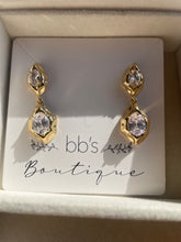 Load image into Gallery viewer, Mrs. To Be Earrings