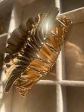 Load image into Gallery viewer, A Beachy Holiday Claw Hair Clip